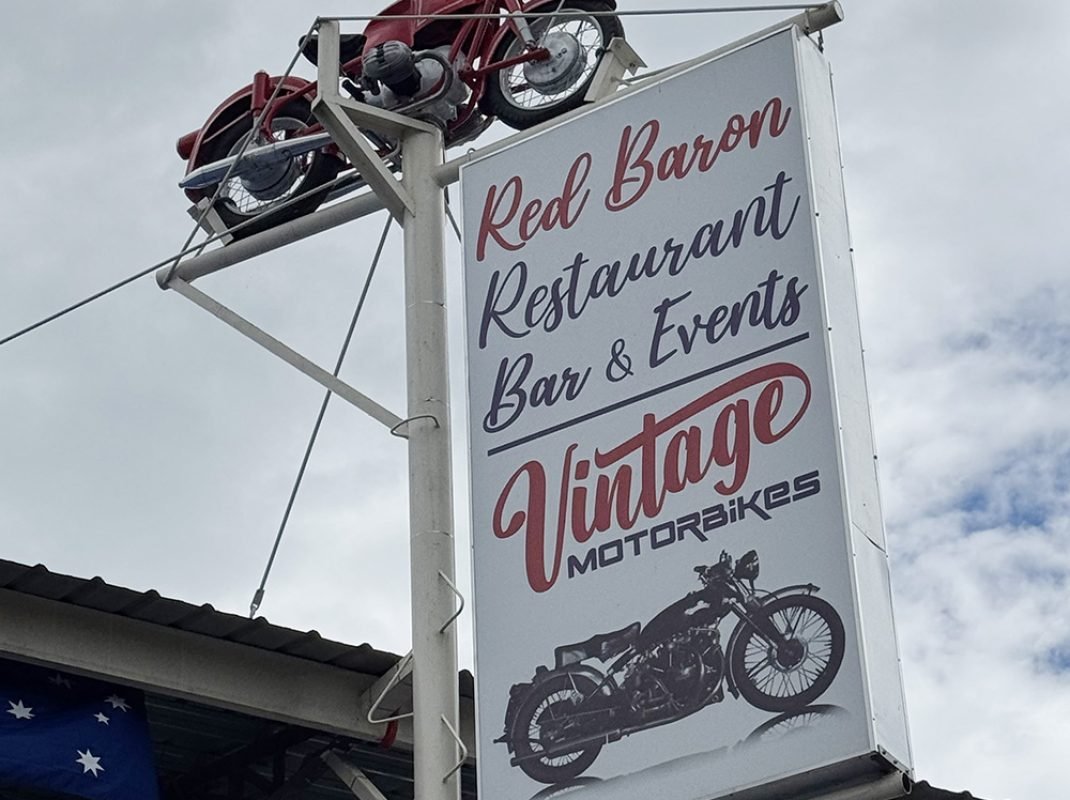 red-baron-restaurant-main01